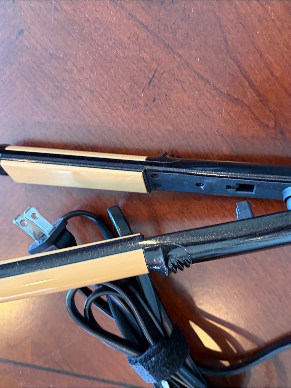Chi travel 2 in 1 curling and flat iron with travel heat protectant case